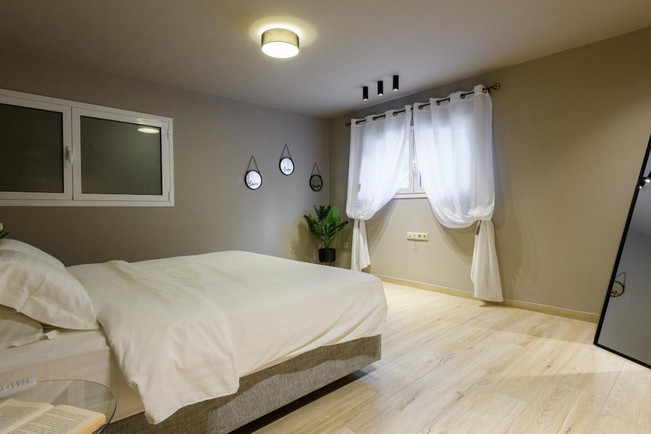 Louloudis Apartments Complex ลีเมนาส ภายนอก รูปภาพ